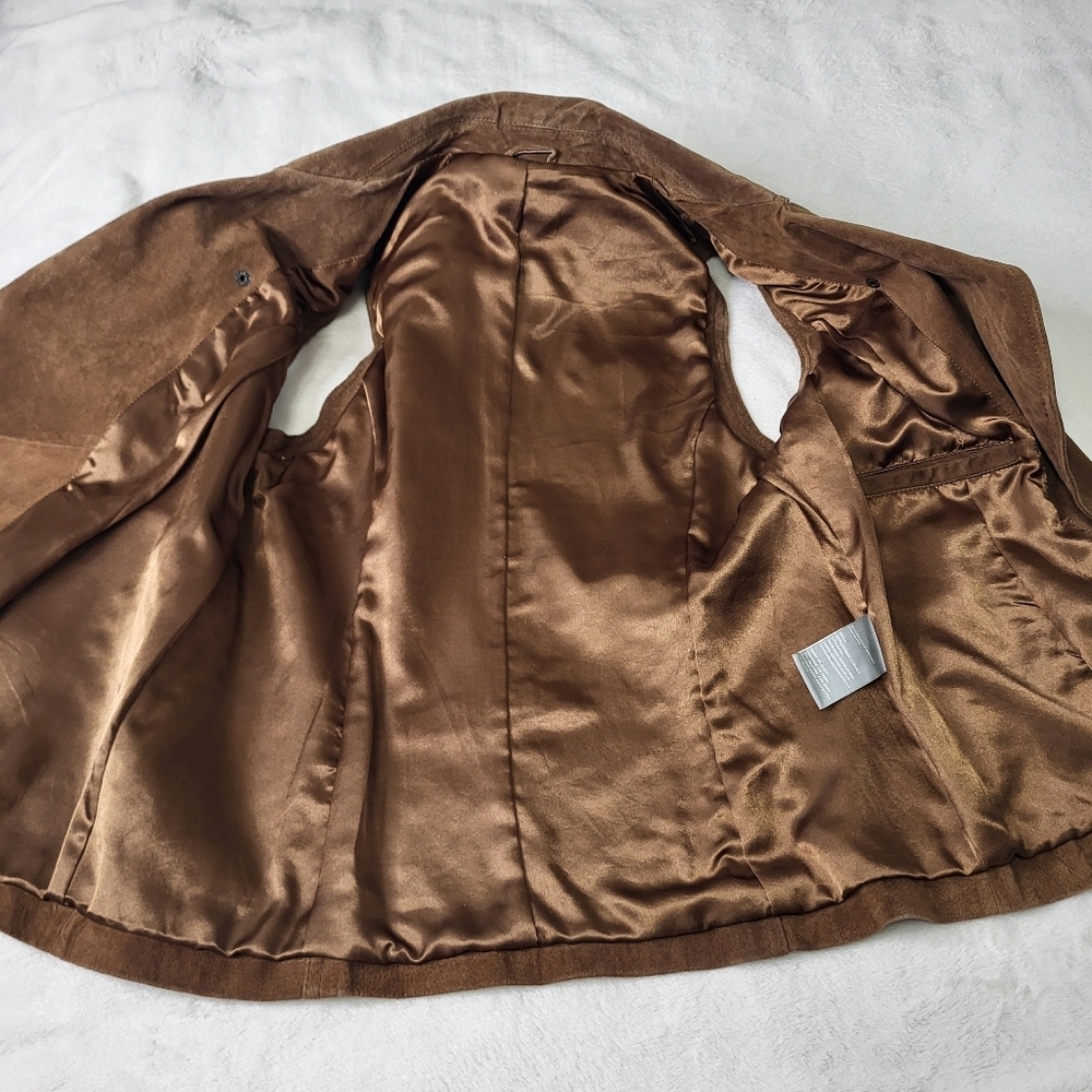 Sleeveless Brown Suede Moto Vest With Pockets - Picture 9 of 11